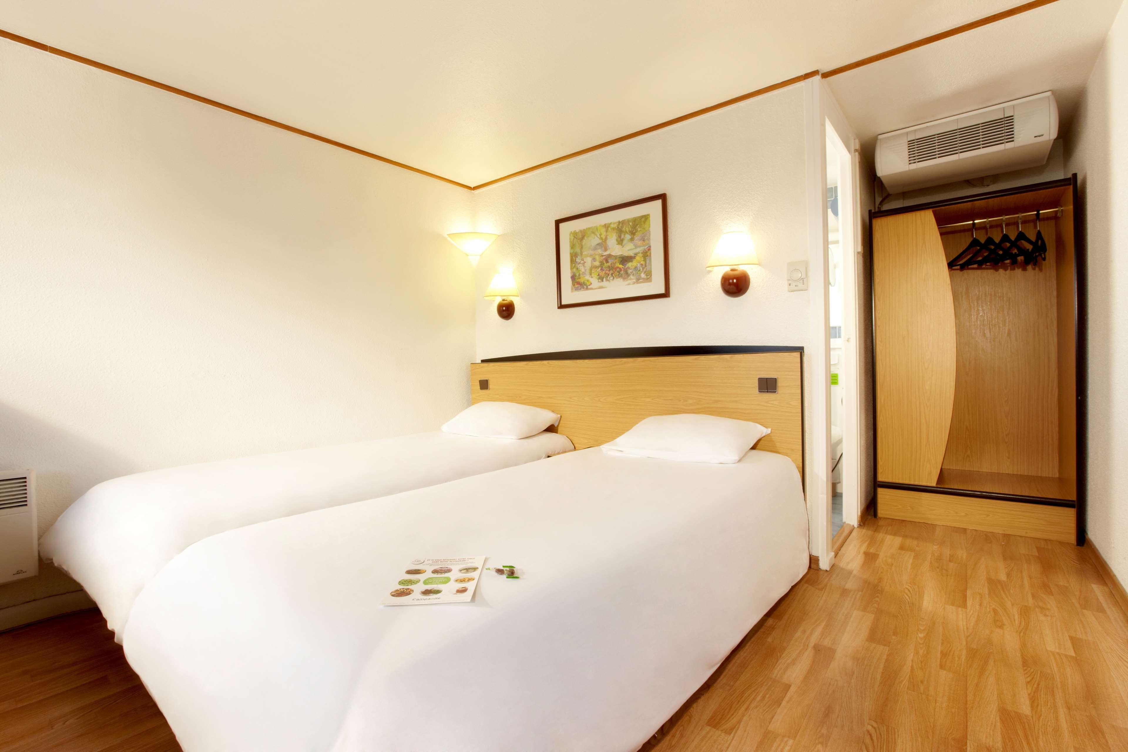 Campanile Manosque Hotel Eksteriør billede