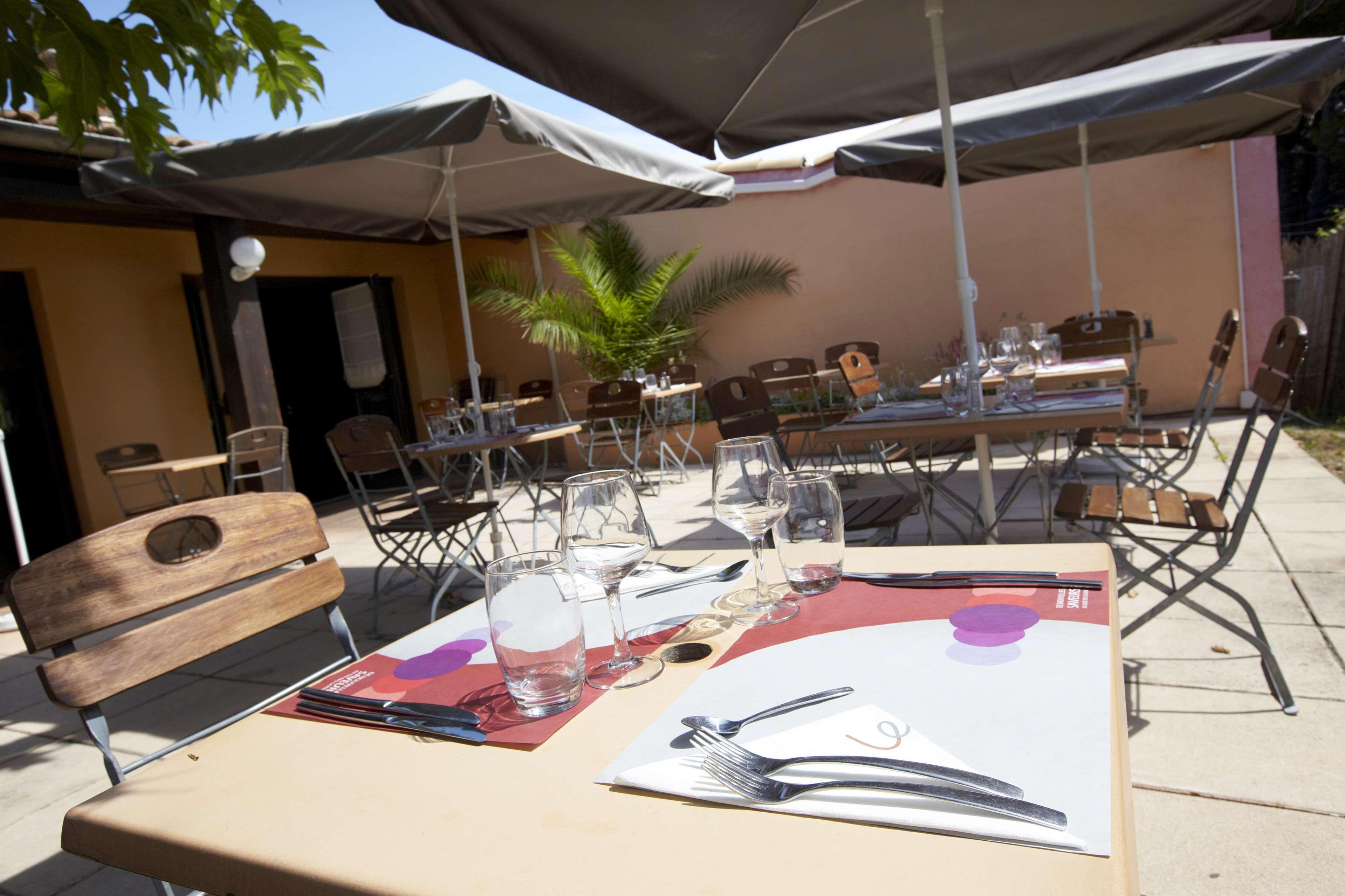 Campanile Manosque Hotel Eksteriør billede