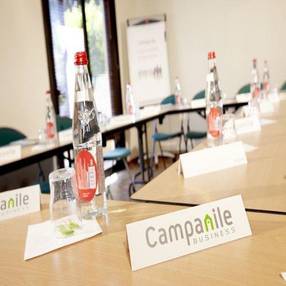 Campanile Manosque Hotel Eksteriør billede