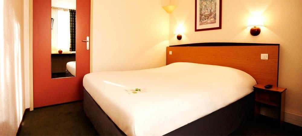Campanile Manosque Hotel Eksteriør billede